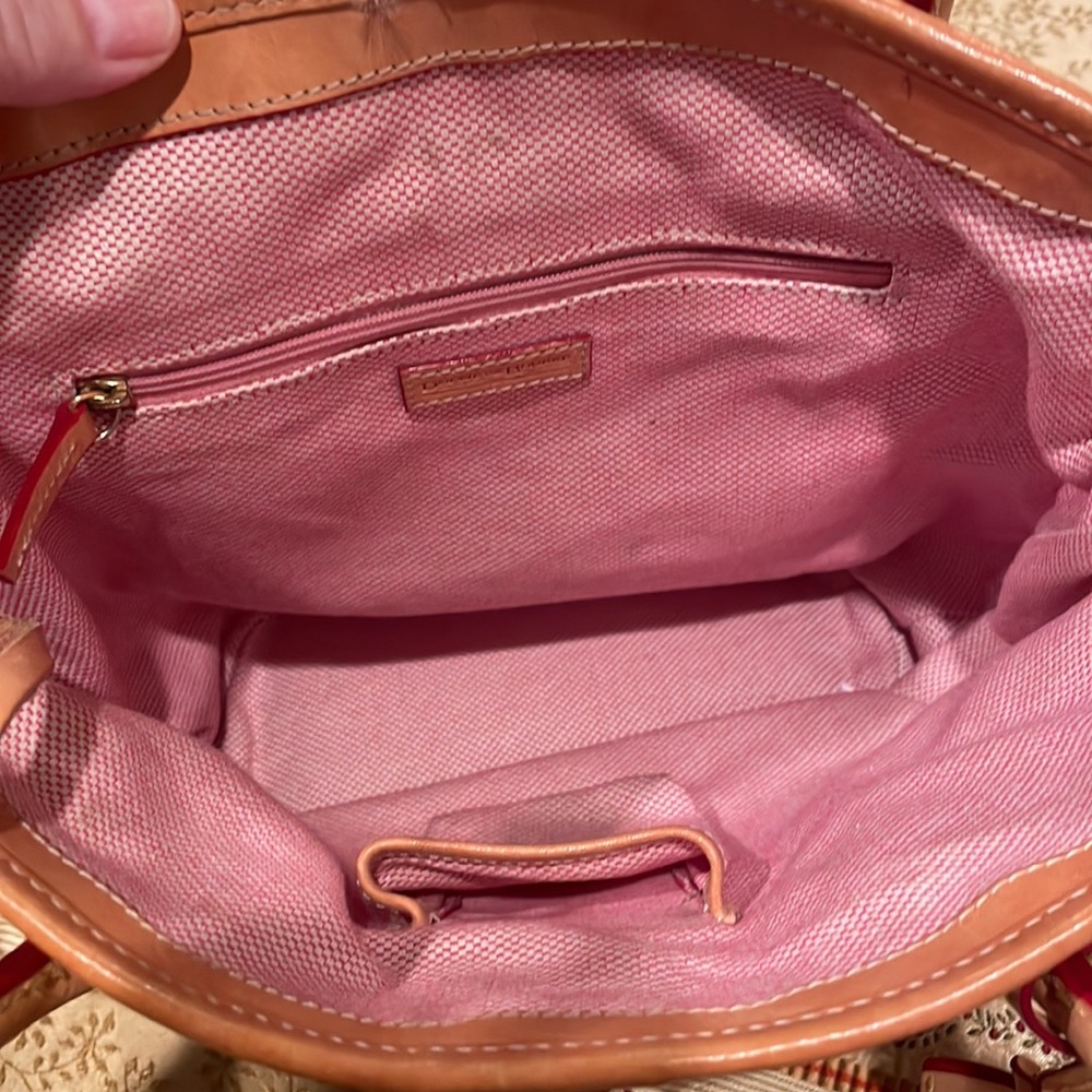 Dooney Bourke Cindy Lilly Bag, Brown Leather,
Canvas, Tote Preppy Classic Purse - Picture 6 of 15